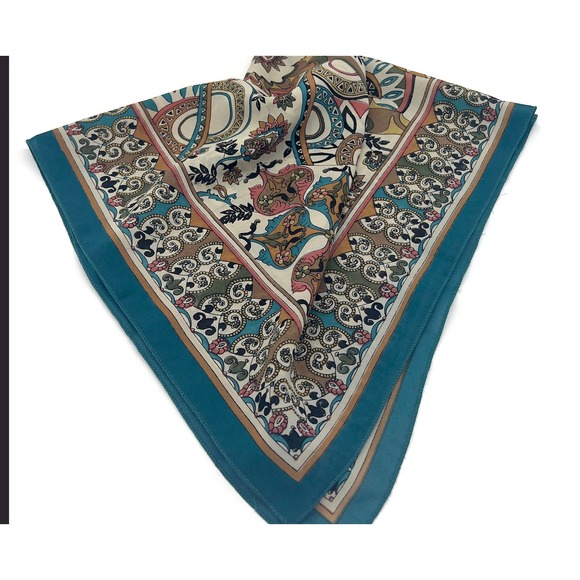 Vintage Ornate Pattern Scarf with Turquoise Border - Picture 10 of 10